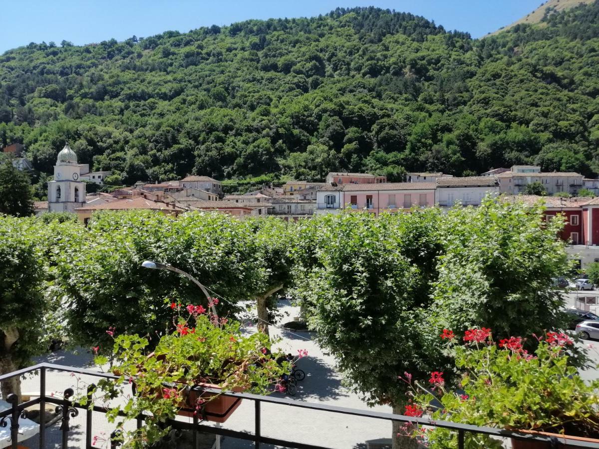 Le Finestre Sulla Piazza Bed & Breakfast Boiano Eksteriør bilde